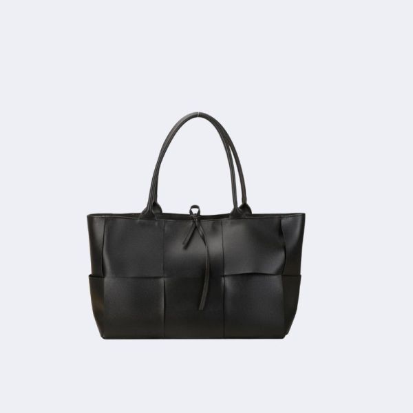 Granite Leather Shoulder Bag